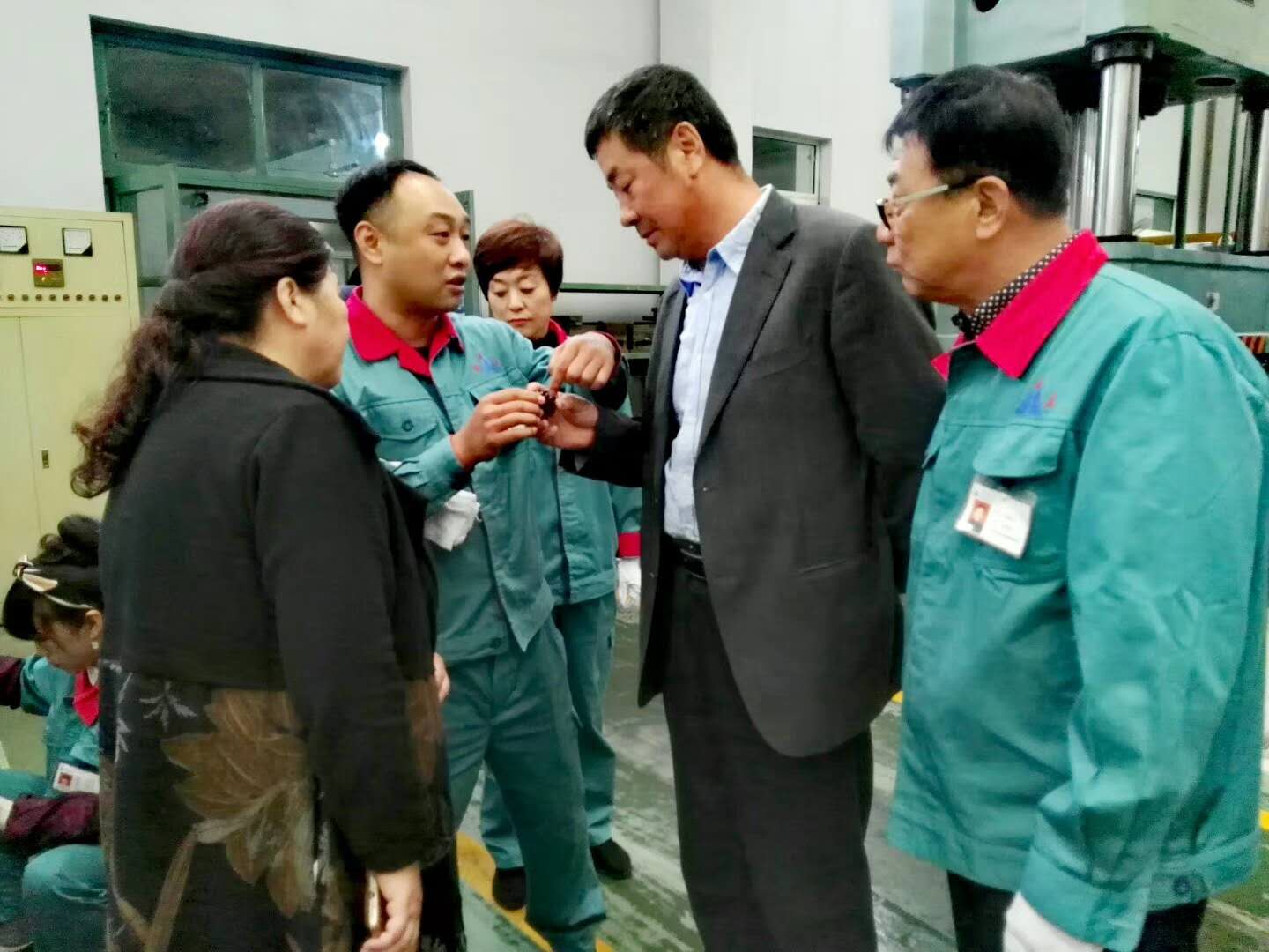 无励磁开关